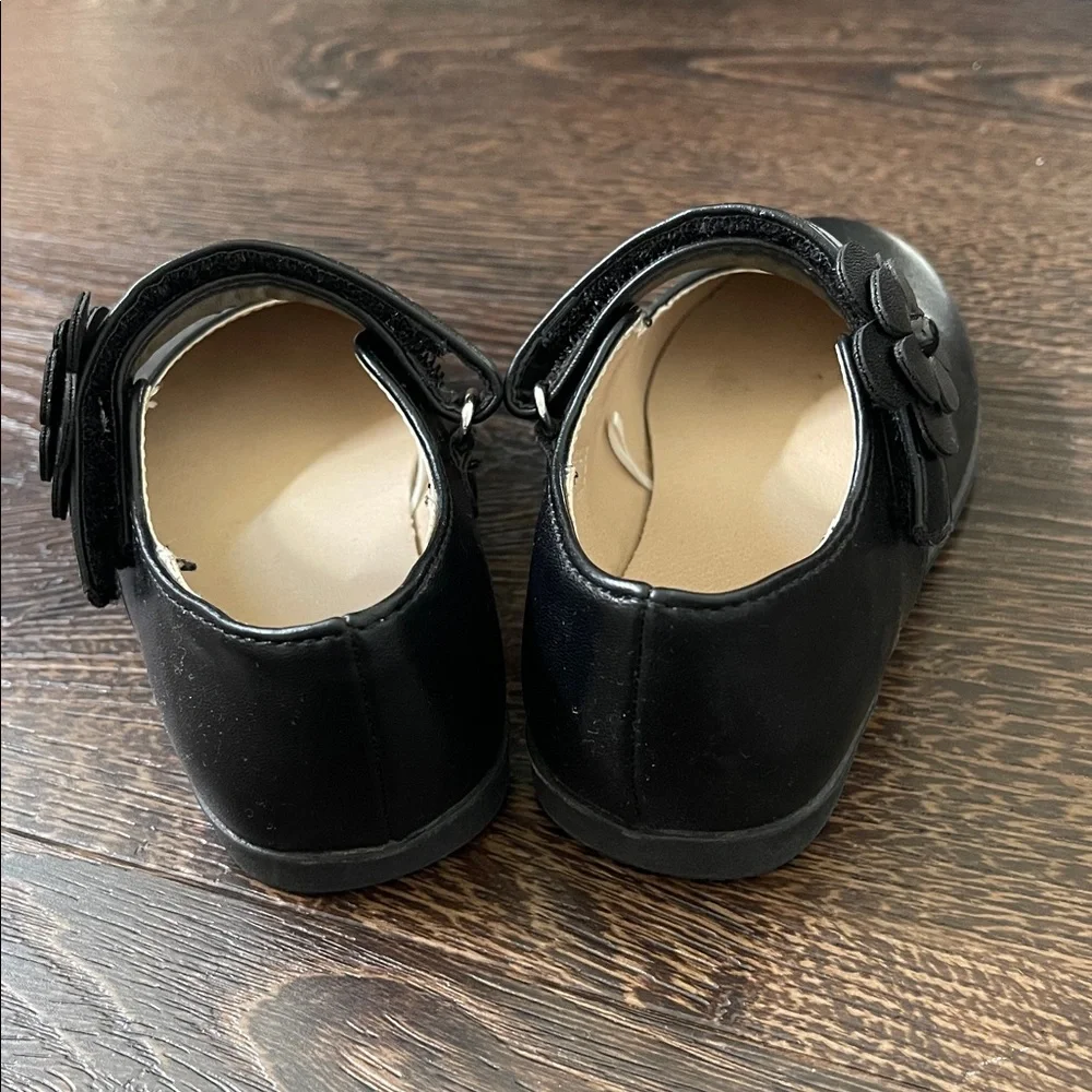 The Children's Place Toddler Girls Closed Toe Mary Jane Flats size 8